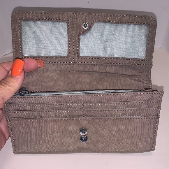 Kipling Clutch Wallet: Credit Cards: Cash: Zippered Pouch: Snap Closure - Picture 2 of 9